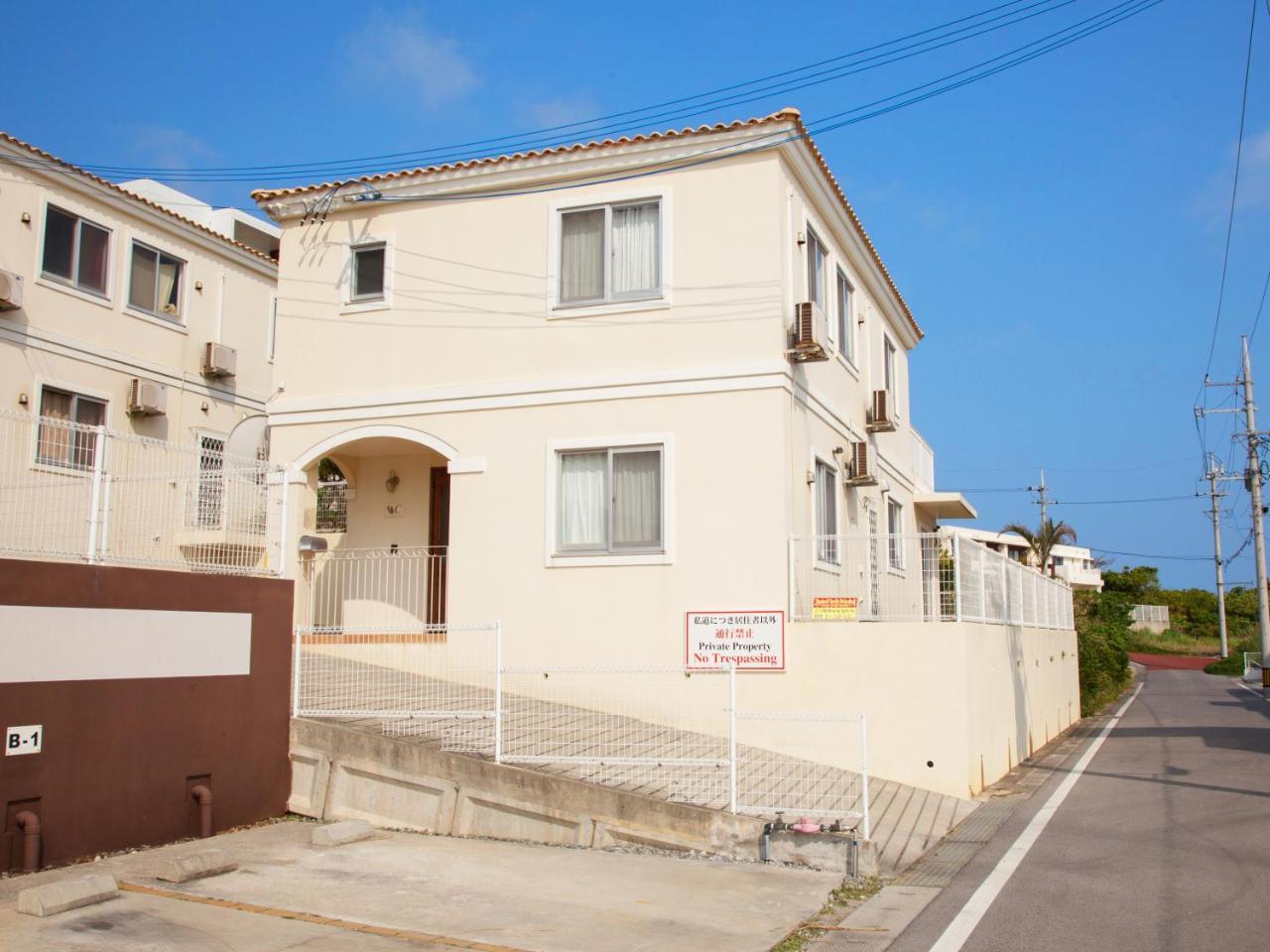 Kariyushi Condominium Resort Residential Del Sol Okinawa Uruma Exteriör bild